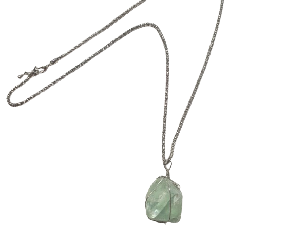 Colgante de cuarzo verde natural con cadena