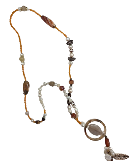 Collar largo perlas cultivada y ágata roja