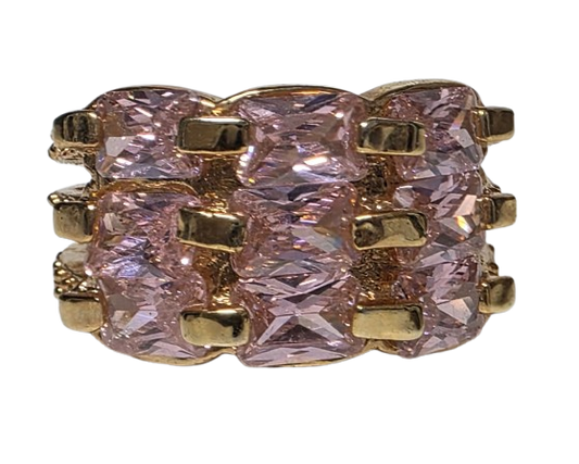 Anillo chapado en oro con circonitas