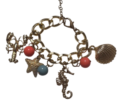 Pulsera bisutería con colgantes